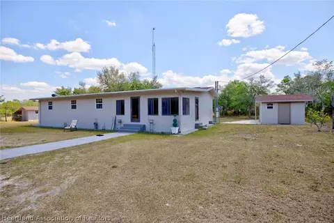 75 Cubby Ln, Lake Placid, FL 33852