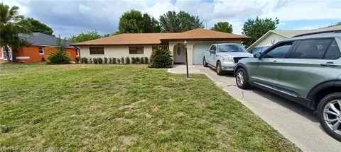 105 Fox Ridge Rd, Lake Placid, FL 33852