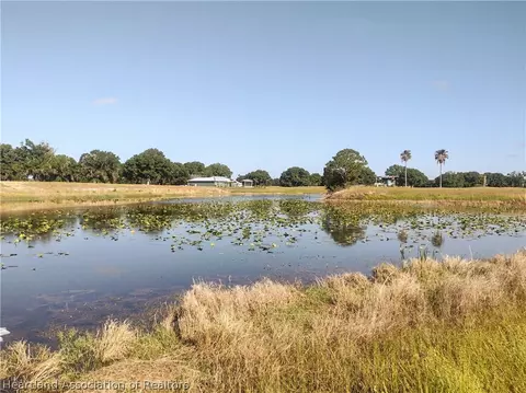 6813 Heavitree Dr, Sebring, FL 33876