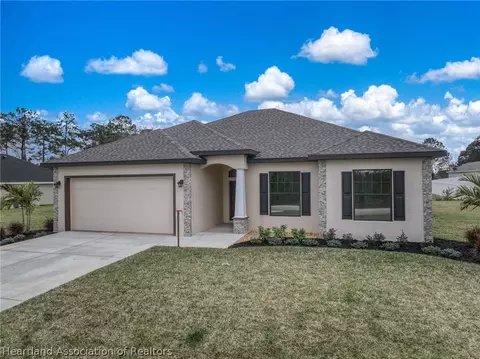 5333 Minorca Dr, Sebring, FL 33872 photo 2