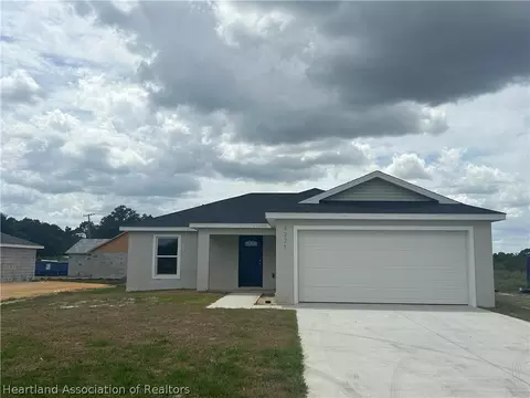 4221 Chester Ave, Bowling Green, FL 33834