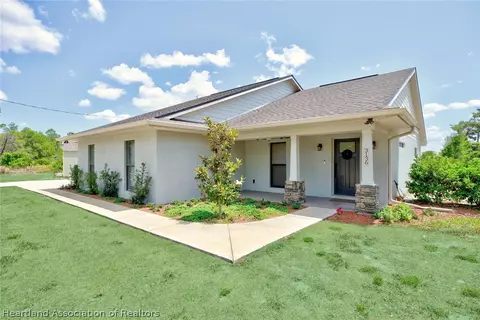3136 Banyan Ln, Lake Placid, FL 33852