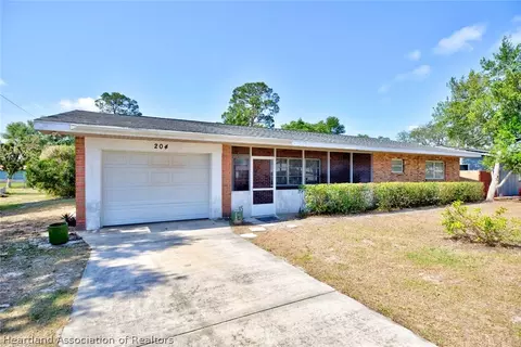 204 Whatley Blvd, Sebring, FL 33870