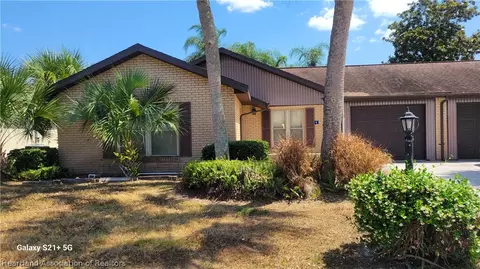 6 Hillcrest St, Lake Placid, FL 33852