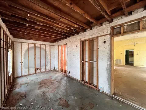1031 E Dinner Lake Dr, Sebring, FL 33870 photo 2
