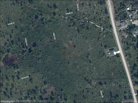 4700 Obispo Ave, Sebring, FL 33872