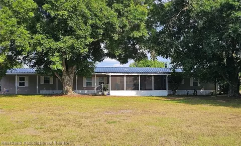 120 Pangola Dr, Winter Haven, FL 33880