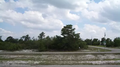 909 Island Pkwy NE, Lake Placid, FL 33852
