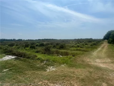 Schontag Road, Wauchula, FL 33873