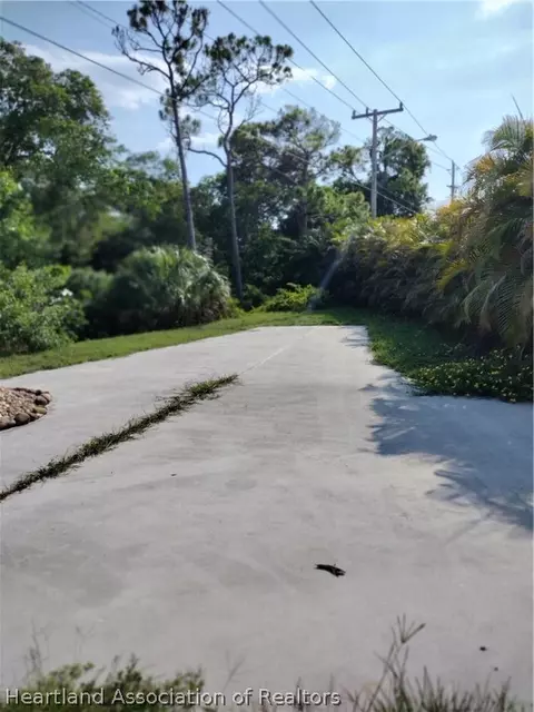 Exterior - 1210 Mohican Blvd, Jupiter, FL 33458 photo 10 of 10