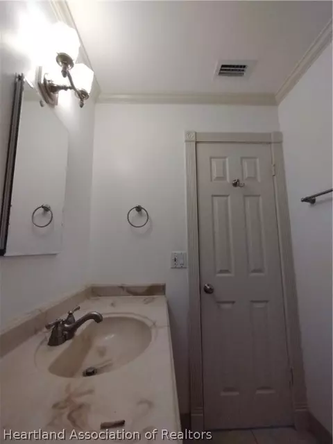 Bath - 1210 Mohican Blvd, Jupiter, FL 33458 photo 5 of 5