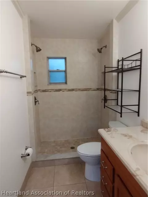 Bath - 1210 Mohican Blvd, Jupiter, FL 33458 photo 1 of 5