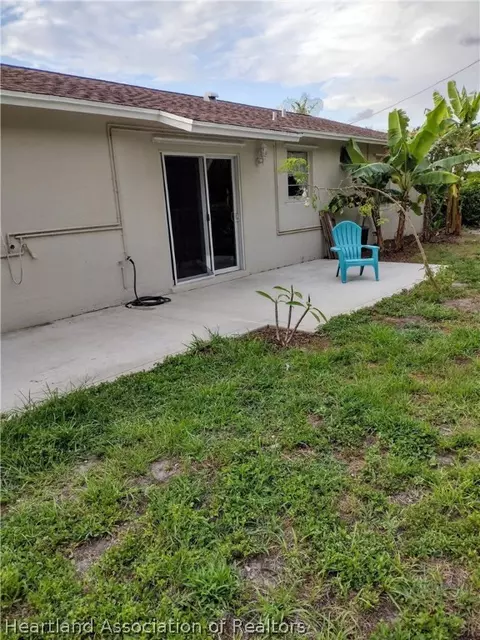 Exterior - 1210 Mohican Blvd, Jupiter, FL 33458 photo 5 of 10