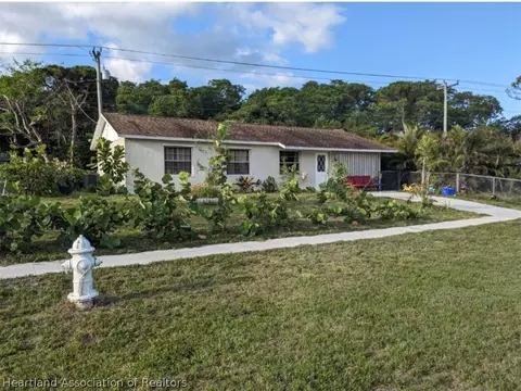 1210 Mohican Blvd, Jupiter, FL 33458