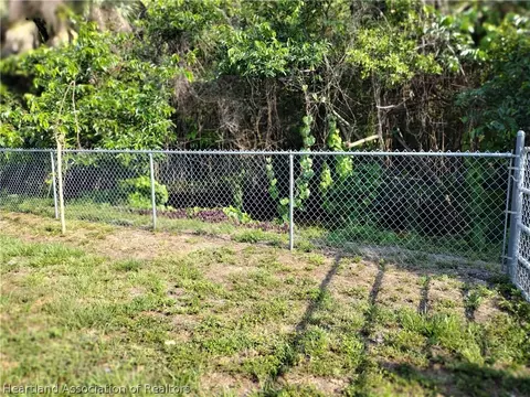 Exterior - 1210 Mohican Blvd, Jupiter, FL 33458 photo 9 of 10
