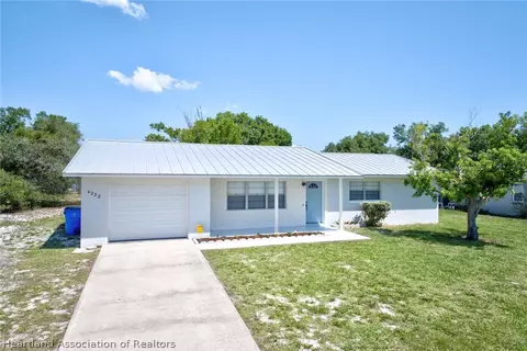 Exterior - 4232 Capri St, Sebring, FL 33872 photo 4 of 5