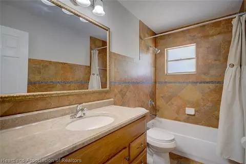 Bath - 4232 Capri St, Sebring, FL 33872 photo 1 of 3