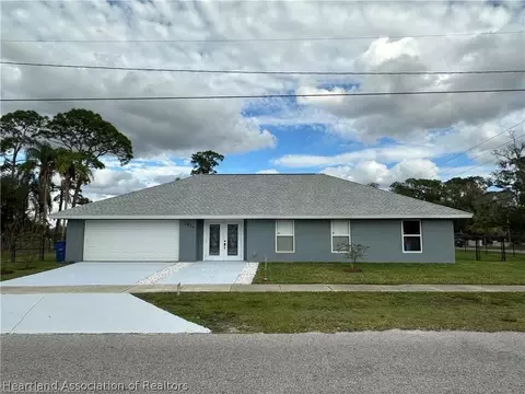 3824 Westminster Rd, Sebring, FL 33875