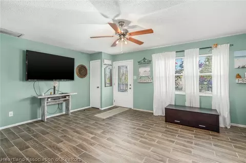 921 Killarney Dr, Sebring, FL 33870 photo 4