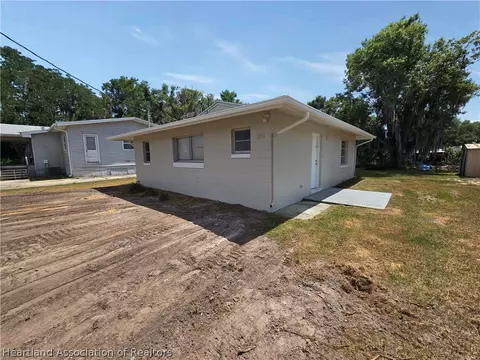 1559 Lakeshore Dr, Lorida, FL 33857