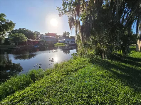 1559 Lakeshore Dr, Lorida, FL 33857 photo 12