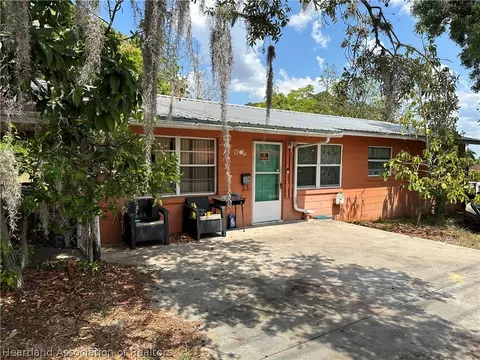 1306 Memorial Dr, Avon Park, FL 33825