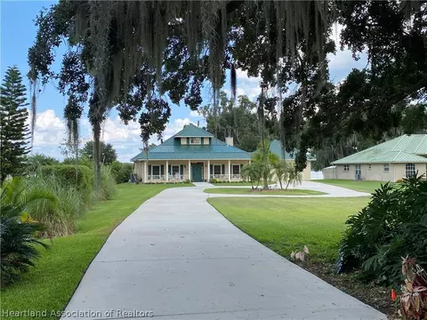 104 Huntley Ct, Lake Placid, FL 33852