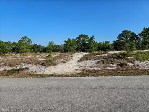 647 Lake Tina Dr, Lake Placid, FL 33852