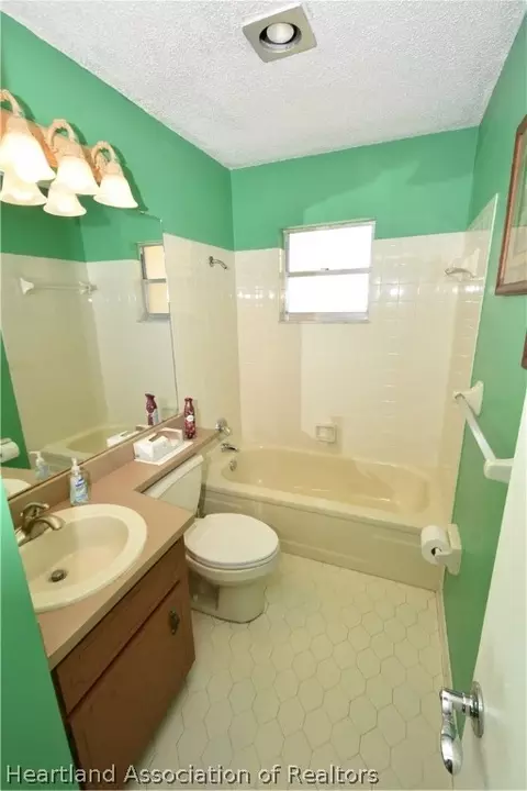 313 Robin Ave, Sebring, FL 33870 photo 18