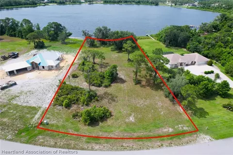 4088 Camp Shore Dr, Sebring, FL 33875