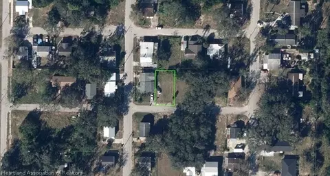 4806 3rd St, Sebring, FL 33870 photo 1