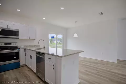 811 Renault Ave, Sebring, FL 33872 photo 12