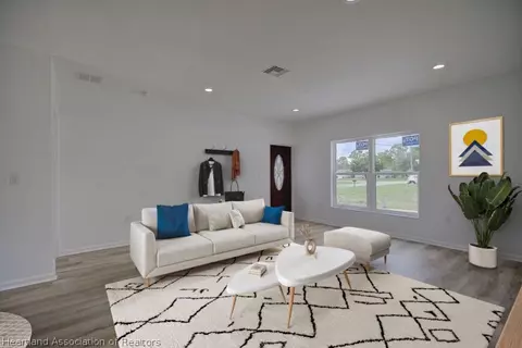 817 Renault Ave, Sebring, FL 33872 photo 9