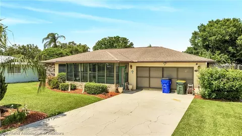1537 Lake Clay Dr, Lake Placid, FL 33852