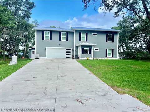 6725 Lakeside Dr E, Sebring, FL 33875