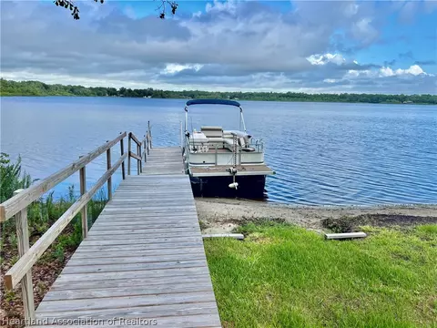 6725 Lakeside Dr E, Sebring, FL 33875 photo 2