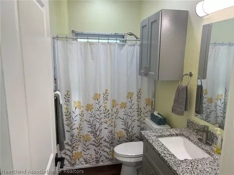 6725 Lakeside Dr E, Sebring, FL 33875 photo 11