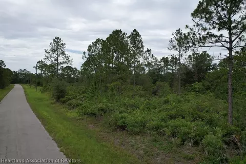 8392 Mantua Ave, Sebring, FL 33872