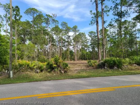 5724 Apple Rd, Sebring, FL 33875