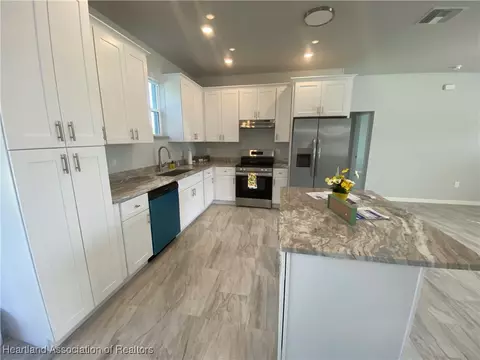 3416 Bristol St, Sebring, FL 33872 photo 3