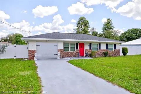 Exterior - 3517 Dolphin Dr, Sebring, FL 33870 photo 1 of 5