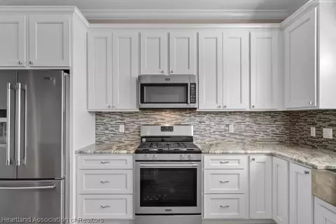 Kitchen - 308 Maple Ln, Sebring, FL 33876 photo 1 of 4