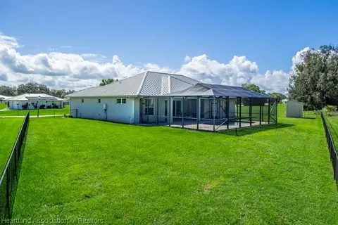 Exterior - 308 Maple Ln, Sebring, FL 33876 photo 6 of 8