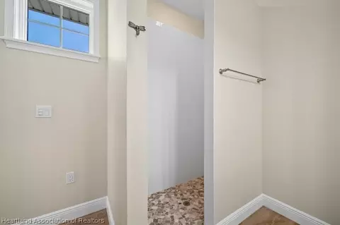 Bath - 308 Maple Ln, Sebring, FL 33876 photo 4 of 6