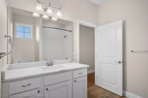 Bath - 308 Maple Ln, Sebring, FL 33876 photo 6 of 6