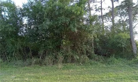 5021 Dania Cir, La Belle, FL 33935