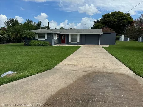206 Cresthill Ave, Lake Placid, FL 33852