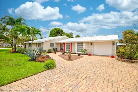 104 Temptation Ave, Lake Placid, FL 33852