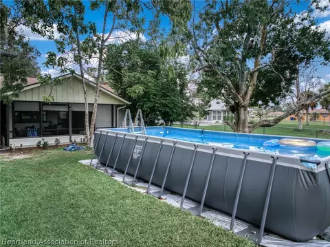 Exterior - 600 Cherry Tree Dr, Sebring, FL 33876 photo 5 of 10