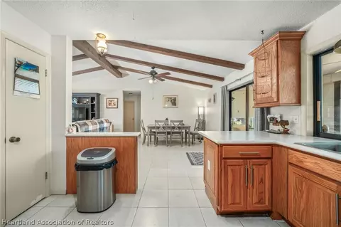Kitchen - 600 Cherry Tree Dr, Sebring, FL 33876 photo 5 of 5